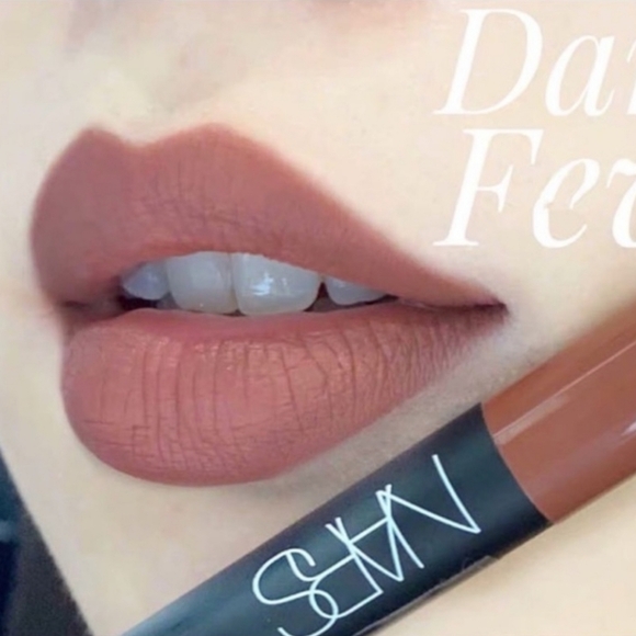NARS Velvet Matte Lip Pencil Crayon in Dance Fever 2496D , 0.06 Oz , 1.8 g - Picture 2 of 10